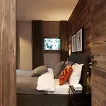 Apartment Hahnenkamm Luxury Ski-in Ski-out With Spa, Parking & Fireplace Kitzbuhel