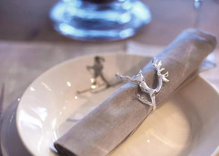 Hahnenkamm Luxury Ski-in Ski-out With Spa, Parking & Fireplace Apartment