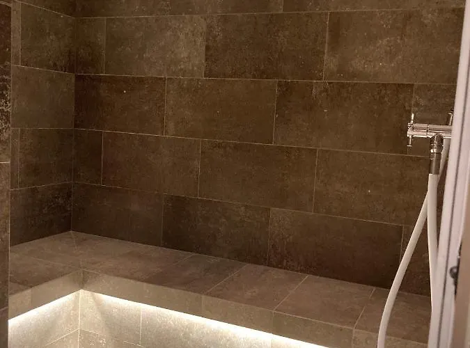 Apartment Hahnenkamm Luxury Ski-in Ski-out With Spa, Parking & Fireplace Kitzbuhel