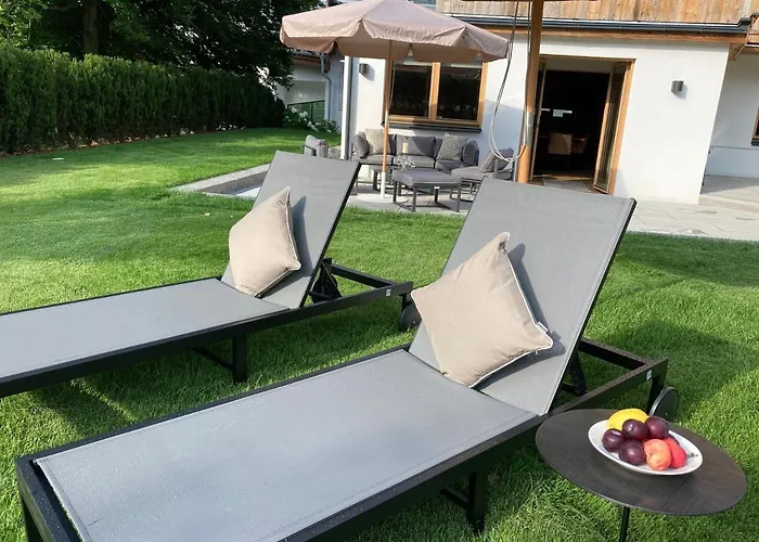 Apartment Hahnenkamm Luxury Ski-in Ski-out With Spa, Parking & Fireplace Kitzbuhel