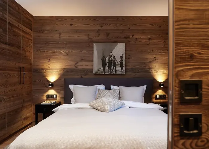 Apartment Hahnenkamm Luxury Ski-in Ski-out With Spa, Parking & Fireplace Kitzbuhel