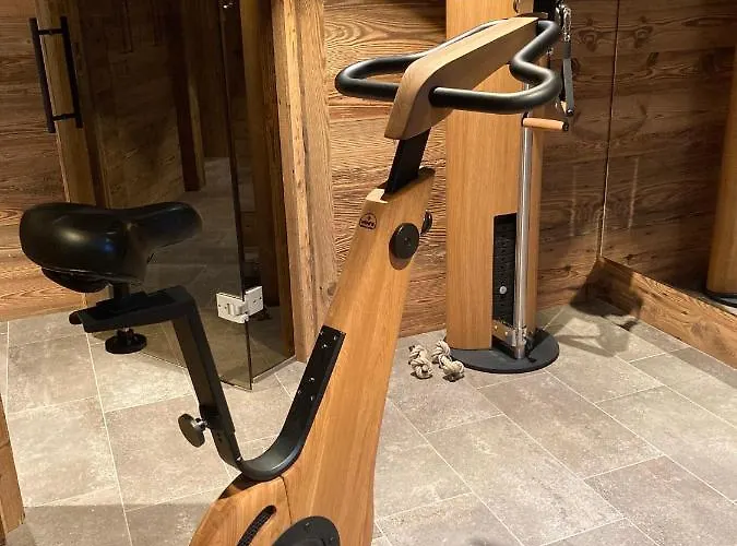 Hahnenkamm Luxury Ski-in Ski-out With Spa, Parking & Fireplace Appartement Kitzbühel