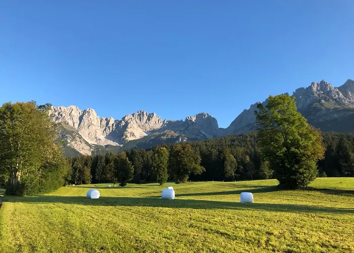 Hahnenkamm Luxury Ski-in Ski-out With Spa, Parking & Fireplace * Kitzbuhel